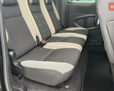 Черный Ситроен Берлинго, объемом двигателя 1.6 л и пробегом 270 тыс. км за 8250 $, фото 17 на Automoto.ua