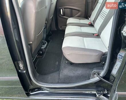 Черный Ситроен Берлинго, объемом двигателя 1.6 л и пробегом 192 тыс. км за 7990 $, фото 34 на Automoto.ua