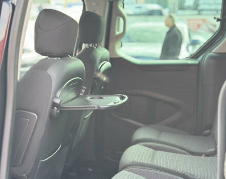 Черный Ситроен Берлинго, объемом двигателя 1.6 л и пробегом 187 тыс. км за 13500 $, фото 14 на Automoto.ua