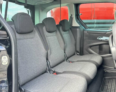 Черный Ситроен Берлинго, объемом двигателя 1.6 л и пробегом 187 тыс. км за 13500 $, фото 17 на Automoto.ua