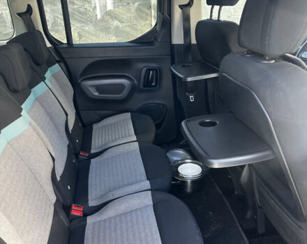 Черный Ситроен Берлинго, объемом двигателя 1.5 л и пробегом 147 тыс. км за 16500 $, фото 19 на Automoto.ua