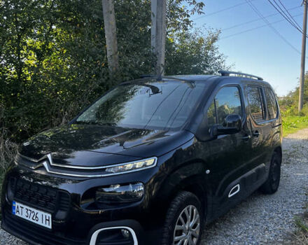 Черный Ситроен Берлинго, объемом двигателя 1.5 л и пробегом 147 тыс. км за 16500 $, фото 3 на Automoto.ua