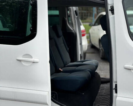 Чорний Сітроен Берлінго, об'ємом двигуна 0 л та пробігом 111 тис. км за 8600 $, фото 16 на Automoto.ua