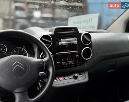 Чорний Сітроен Берлінго, об'ємом двигуна 0 л та пробігом 111 тис. км за 8600 $, фото 26 на Automoto.ua