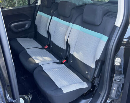 Черный Ситроен Берлинго, объемом двигателя 1.5 л и пробегом 147 тыс. км за 16500 $, фото 6 на Automoto.ua