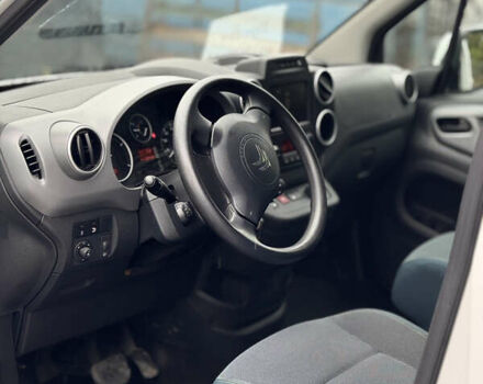 Чорний Сітроен Берлінго, об'ємом двигуна 0 л та пробігом 111 тис. км за 8600 $, фото 20 на Automoto.ua