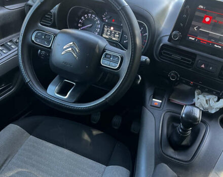 Черный Ситроен Берлинго, объемом двигателя 1.5 л и пробегом 147 тыс. км за 16500 $, фото 7 на Automoto.ua