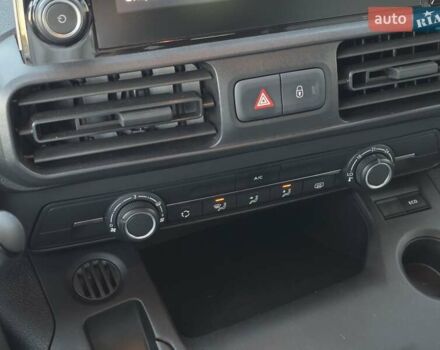 Черный Ситроен Берлинго, объемом двигателя 1.5 л и пробегом 99 тыс. км за 18999 $, фото 27 на Automoto.ua