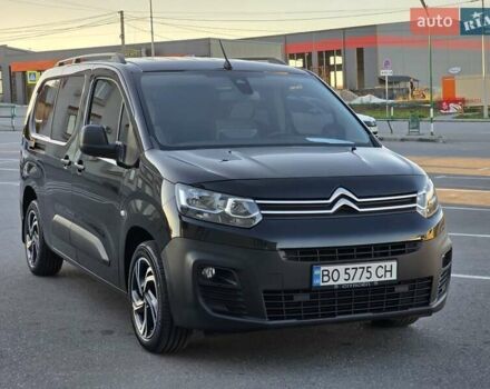 Черный Ситроен Берлинго, объемом двигателя 1.5 л и пробегом 99 тыс. км за 18999 $, фото 6 на Automoto.ua