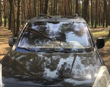 Черный Ситроен Берлинго, объемом двигателя 1.6 л и пробегом 276 тыс. км за 7000 $, фото 3 на Automoto.ua