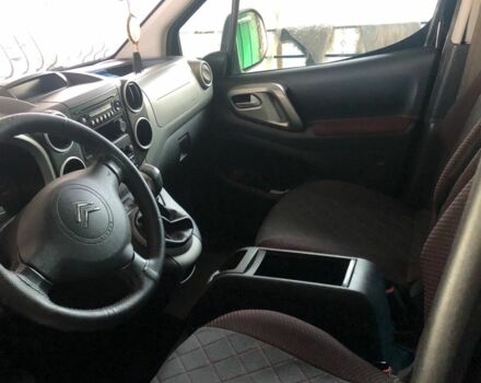 Черный Ситроен Берлинго, объемом двигателя 1.6 л и пробегом 276 тыс. км за 7000 $, фото 6 на Automoto.ua