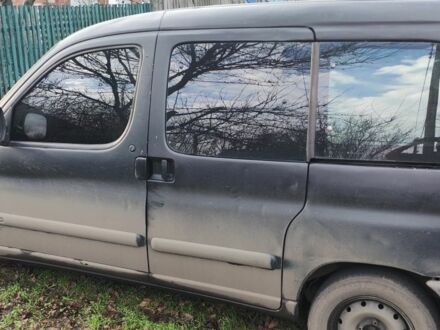 Чорний Сітроен Берлінго, об'ємом двигуна 1 л та пробігом 360 тис. км за 1659 $, фото 1 на Automoto.ua