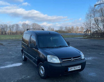 Чорний Сітроен Берлінго, об'ємом двигуна 2 л та пробігом 305 тис. км за 4000 $, фото 1 на Automoto.ua