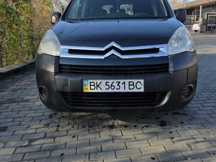 Черный Ситроен Берлинго, объемом двигателя 1.56 л и пробегом 155 тыс. км за 6450 $, фото 1 на Automoto.ua