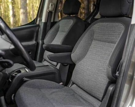 Коричневый Ситроен Берлинго, объемом двигателя 1.6 л и пробегом 140 тыс. км за 7200 $, фото 12 на Automoto.ua