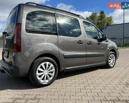 Коричневий Сітроен Берлінго, об'ємом двигуна 1.56 л та пробігом 237 тис. км за 9900 $, фото 5 на Automoto.ua