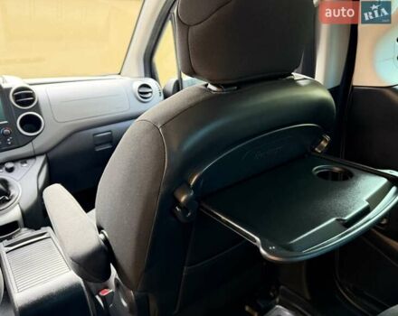 Коричневый Ситроен Берлинго, объемом двигателя 1.6 л и пробегом 182 тыс. км за 11950 $, фото 125 на Automoto.ua