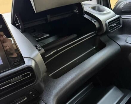 Коричневый Ситроен Берлинго, объемом двигателя 1.56 л и пробегом 138 тыс. км за 16750 $, фото 80 на Automoto.ua