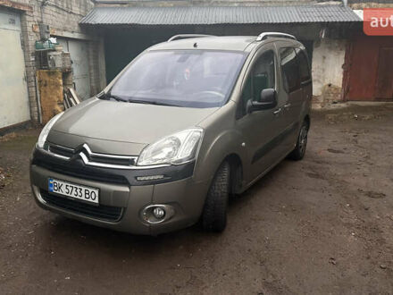 Коричневый Ситроен Берлинго, объемом двигателя 1.56 л и пробегом 256 тыс. км за 8350 $, фото 1 на Automoto.ua