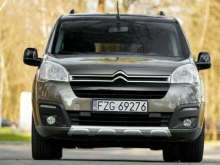 Сітроен Берлінго 2015 у Житомирі на Automoto.ua Коричневий Сітроен Берлінго, об'ємом двигуна 1.6 л та пробігом 133 тис. км за 7600 $, фото 1 на Automoto.ua