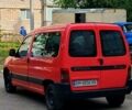 Красный Ситроен Берлинго, объемом двигателя 1.6 л и пробегом 250 тыс. км за 3400 $, фото 1 на Automoto.ua