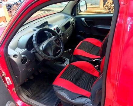 Красный Ситроен Берлинго, объемом двигателя 1.9 л и пробегом 187 тыс. км за 4500 $, фото 6 на Automoto.ua