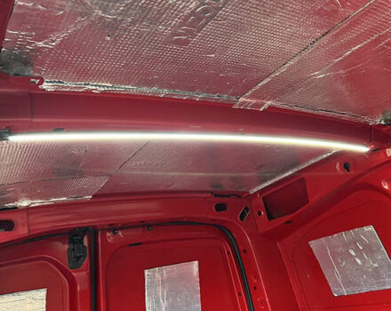 Красный Ситроен Берлинго, объемом двигателя 1.6 л и пробегом 248 тыс. км за 5650 $, фото 7 на Automoto.ua