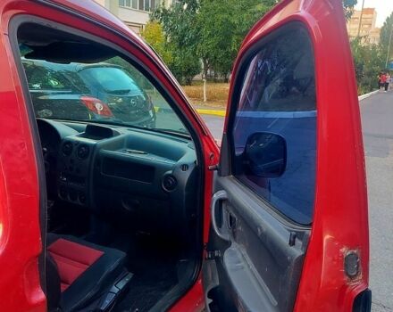 Красный Ситроен Берлинго, объемом двигателя 1.4 л и пробегом 487 тыс. км за 2300 $, фото 6 на Automoto.ua