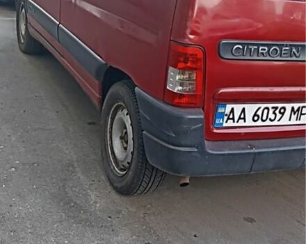 Красный Ситроен Берлинго, объемом двигателя 1.9 л и пробегом 250 тыс. км за 2000 $, фото 2 на Automoto.ua