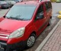 Красный Ситроен Берлинго, объемом двигателя 1.6 л и пробегом 250 тыс. км за 4500 $, фото 3 на Automoto.ua