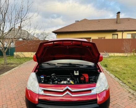 Красный Ситроен Берлинго, объемом двигателя 1.6 л и пробегом 87 тыс. км за 8300 $, фото 13 на Automoto.ua