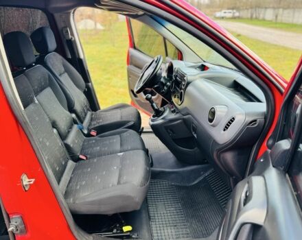 Красный Ситроен Берлинго, объемом двигателя 1.6 л и пробегом 87 тыс. км за 8300 $, фото 7 на Automoto.ua