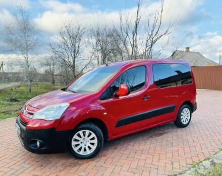 Красный Ситроен Берлинго, объемом двигателя 1.6 л и пробегом 87 тыс. км за 8300 $, фото 1 на Automoto.ua