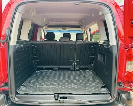 Красный Ситроен Берлинго, объемом двигателя 1.6 л и пробегом 87 тыс. км за 8300 $, фото 11 на Automoto.ua