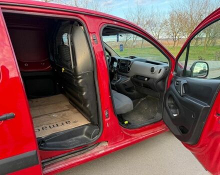 Червоний Сітроен Берлінго, об'ємом двигуна 1.6 л та пробігом 190 тис. км за 3200 $, фото 7 на Automoto.ua