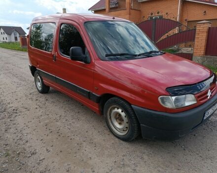 Красный Ситроен Берлинго, объемом двигателя 1.9 л и пробегом 350 тыс. км за 2400 $, фото 1 на Automoto.ua