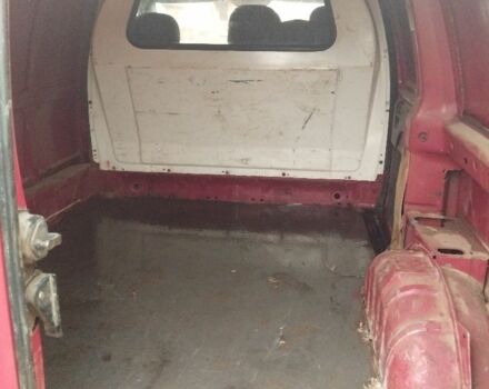 Красный Ситроен Берлинго, объемом двигателя 1.9 л и пробегом 315 тыс. км за 3000 $, фото 4 на Automoto.ua