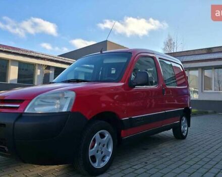 Красный Ситроен Берлинго, объемом двигателя 1.9 л и пробегом 300 тыс. км за 3550 $, фото 34 на Automoto.ua