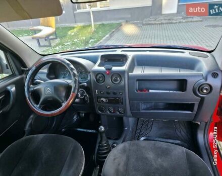 Красный Ситроен Берлинго, объемом двигателя 1.9 л и пробегом 300 тыс. км за 3550 $, фото 26 на Automoto.ua