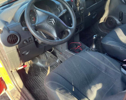 Красный Ситроен Берлинго, объемом двигателя 1.87 л и пробегом 331 тыс. км за 3499 $, фото 3 на Automoto.ua