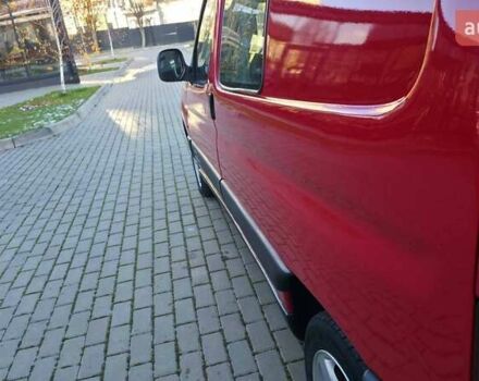 Красный Ситроен Берлинго, объемом двигателя 1.9 л и пробегом 300 тыс. км за 3550 $, фото 43 на Automoto.ua