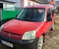 Красный Ситроен Берлинго, объемом двигателя 2 л и пробегом 300 тыс. км за 2900 $, фото 1 на Automoto.ua