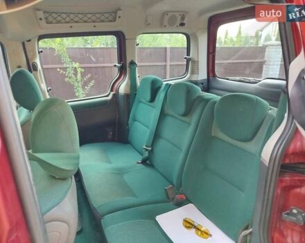 Красный Ситроен Берлинго, объемом двигателя 1.6 л и пробегом 290 тыс. км за 3500 $, фото 11 на Automoto.ua