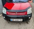 Красный Ситроен Берлинго, объемом двигателя 1.87 л и пробегом 335 тыс. км за 3700 $, фото 1 на Automoto.ua