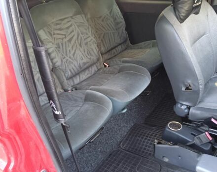 Красный Ситроен Берлинго, объемом двигателя 2 л и пробегом 330 тыс. км за 4000 $, фото 6 на Automoto.ua