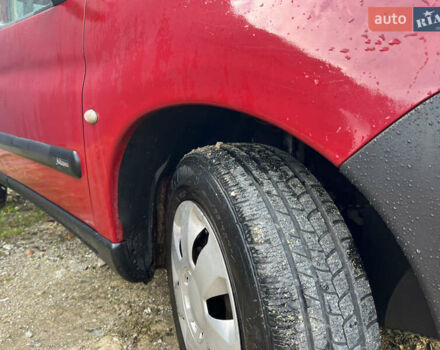 Червоний Сітроен Берлінго, об'ємом двигуна 1.87 л та пробігом 360 тис. км за 2999 $, фото 4 на Automoto.ua