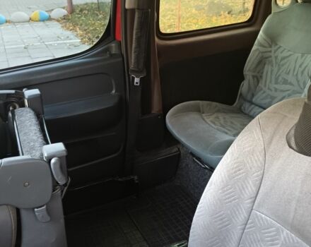 Красный Ситроен Берлинго, объемом двигателя 2 л и пробегом 330 тыс. км за 4000 $, фото 5 на Automoto.ua