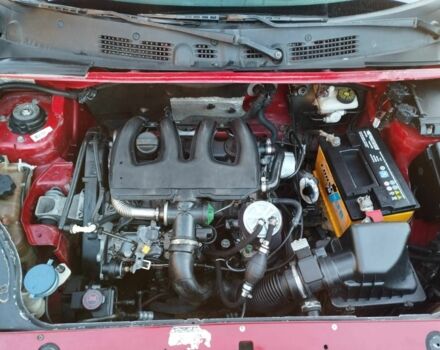 Красный Ситроен Берлинго, объемом двигателя 1.9 л и пробегом 500 тыс. км за 1600 $, фото 2 на Automoto.ua