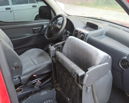 Красный Ситроен Берлинго, объемом двигателя 2 л и пробегом 330 тыс. км за 4000 $, фото 4 на Automoto.ua