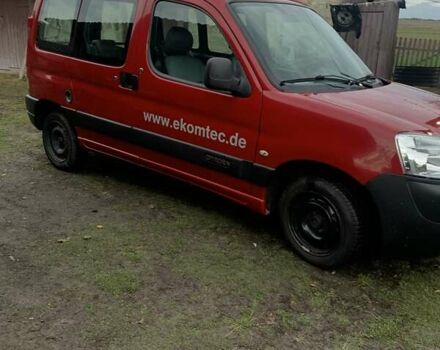 Красный Ситроен Берлинго, объемом двигателя 1.9 л и пробегом 135 тыс. км за 4700 $, фото 2 на Automoto.ua